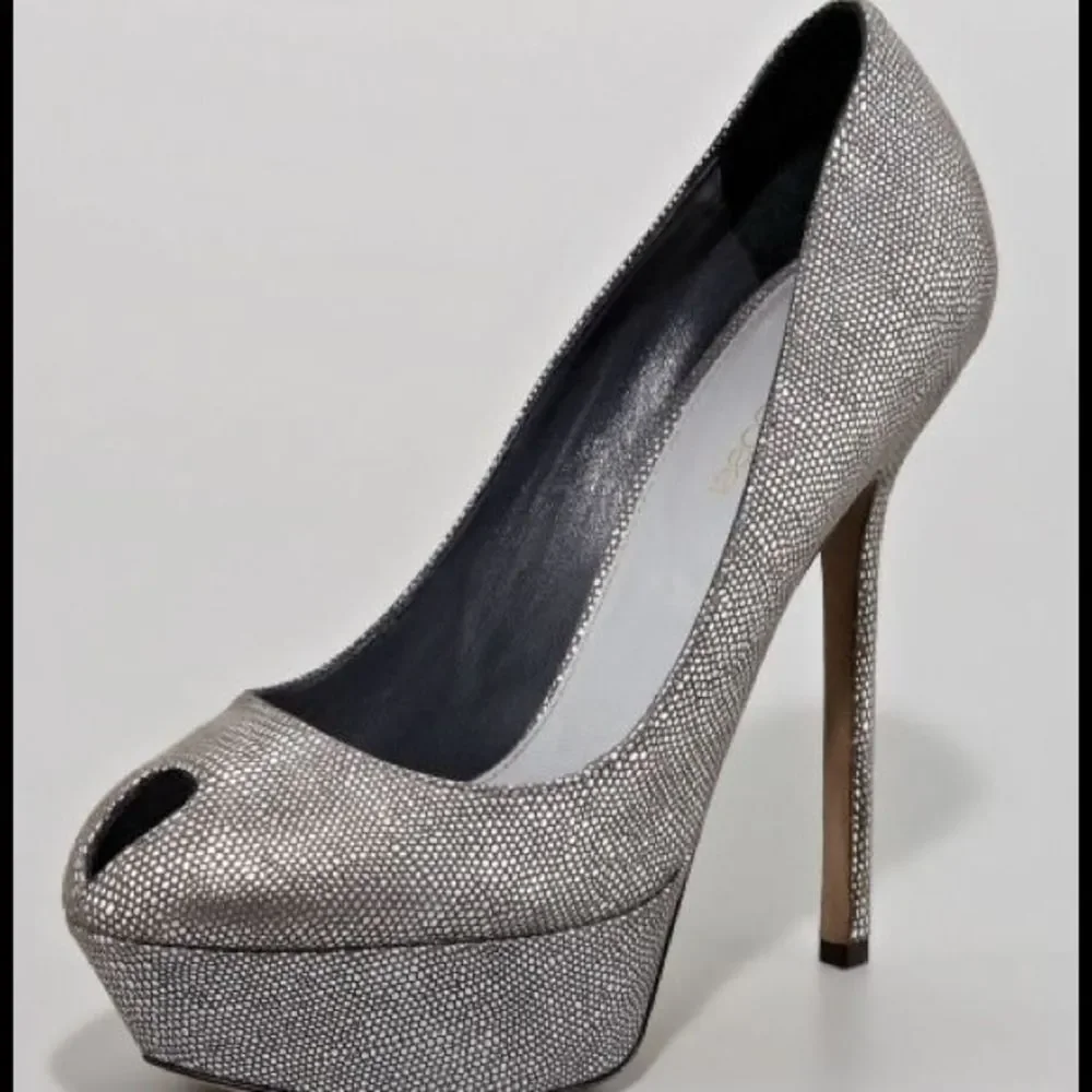 Sergio Rossi Zinco Cachet Platform Pump 10.5 NWT